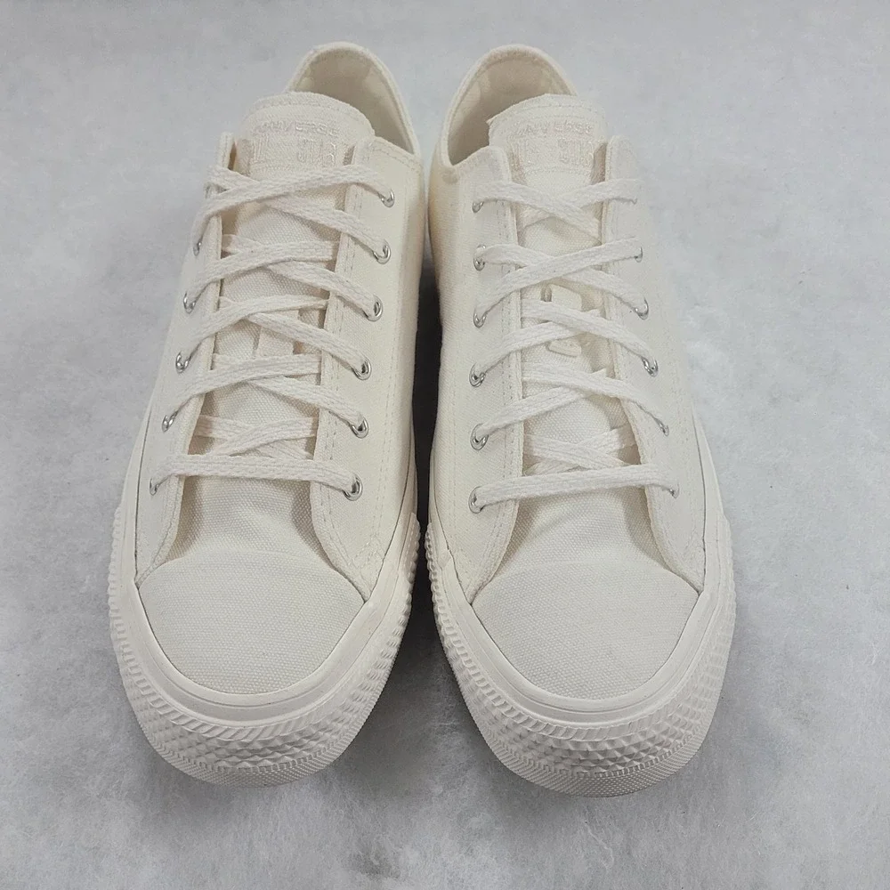 Converse Girls Chuck Taylor All Star Ox Sneakers Egret White Size 6.5 NEW IN BOX